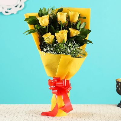 Sunshine Surprise Yellow Roses Bunch