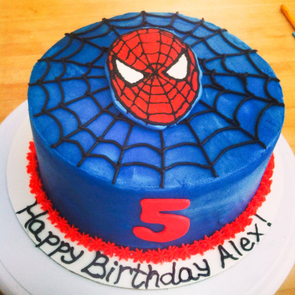  Yummy Spiderman Cake