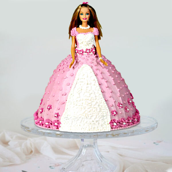  Royal Queen Barbie Cake